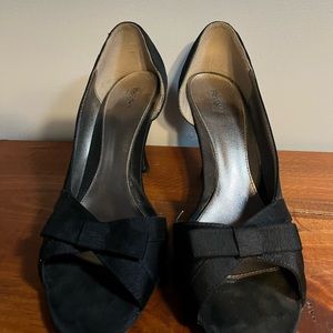 Mossimo Peeptoes- Black